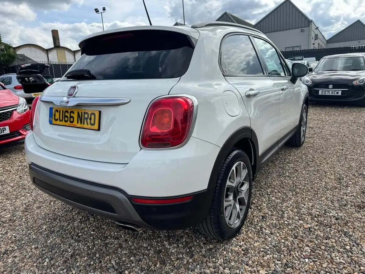 2016-fiat-500x-14-multiair-cross-140bhp-ddct-big-48