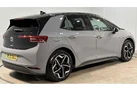 2021-volkswagen-id3-e-tour-small-8