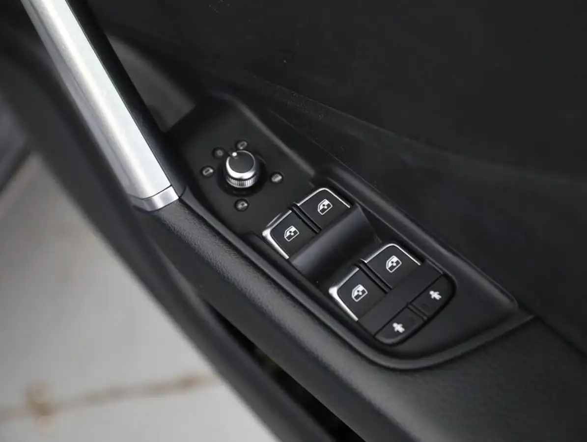 2020-audi-q2-16-30-tdi-s-line-tronic-big-37