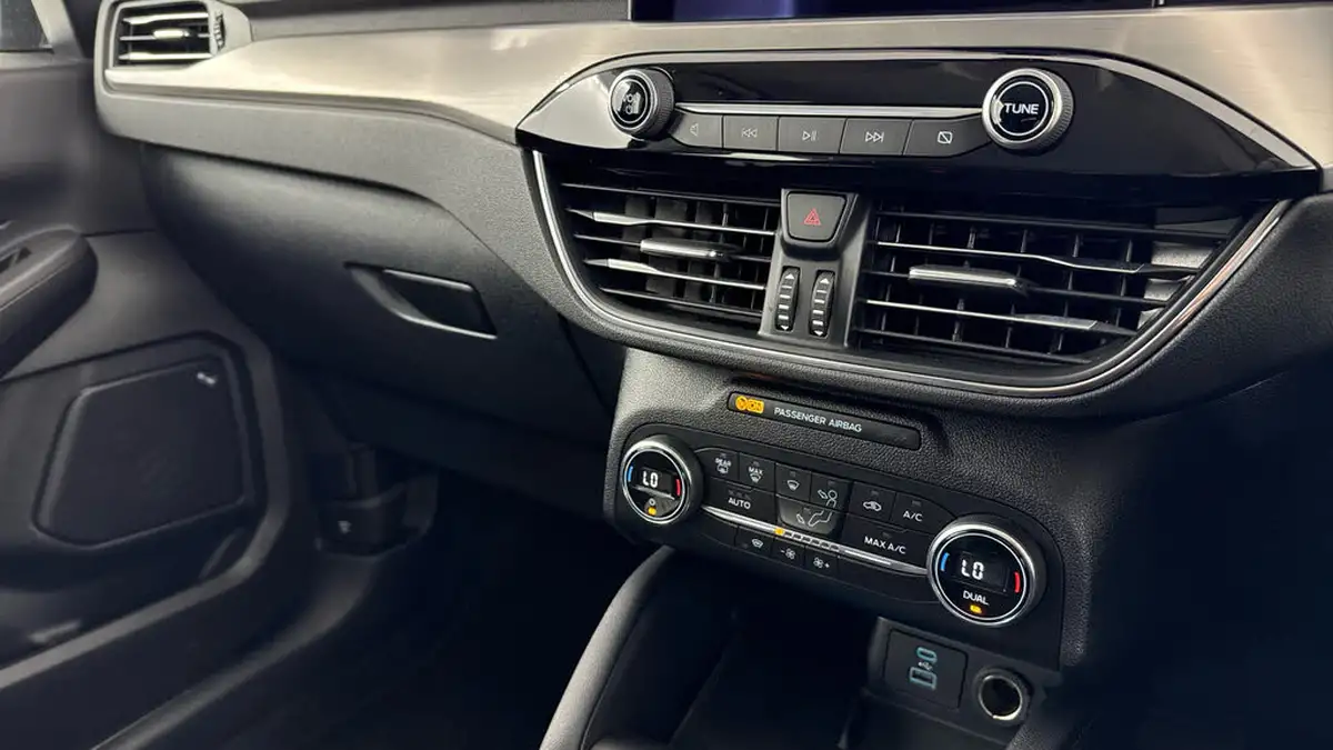 2020-ford-kuga-25t-titanium-big-19