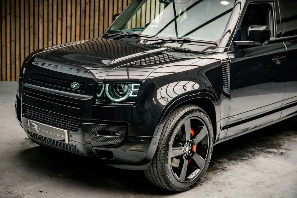 2022-land-rover-110-defender-30-p400-x-big-14