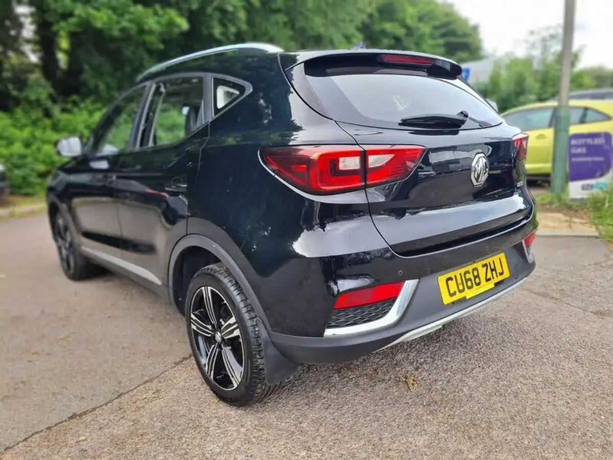 2018-mg-zs-suv-15-vti-tech-exclusive-big-3