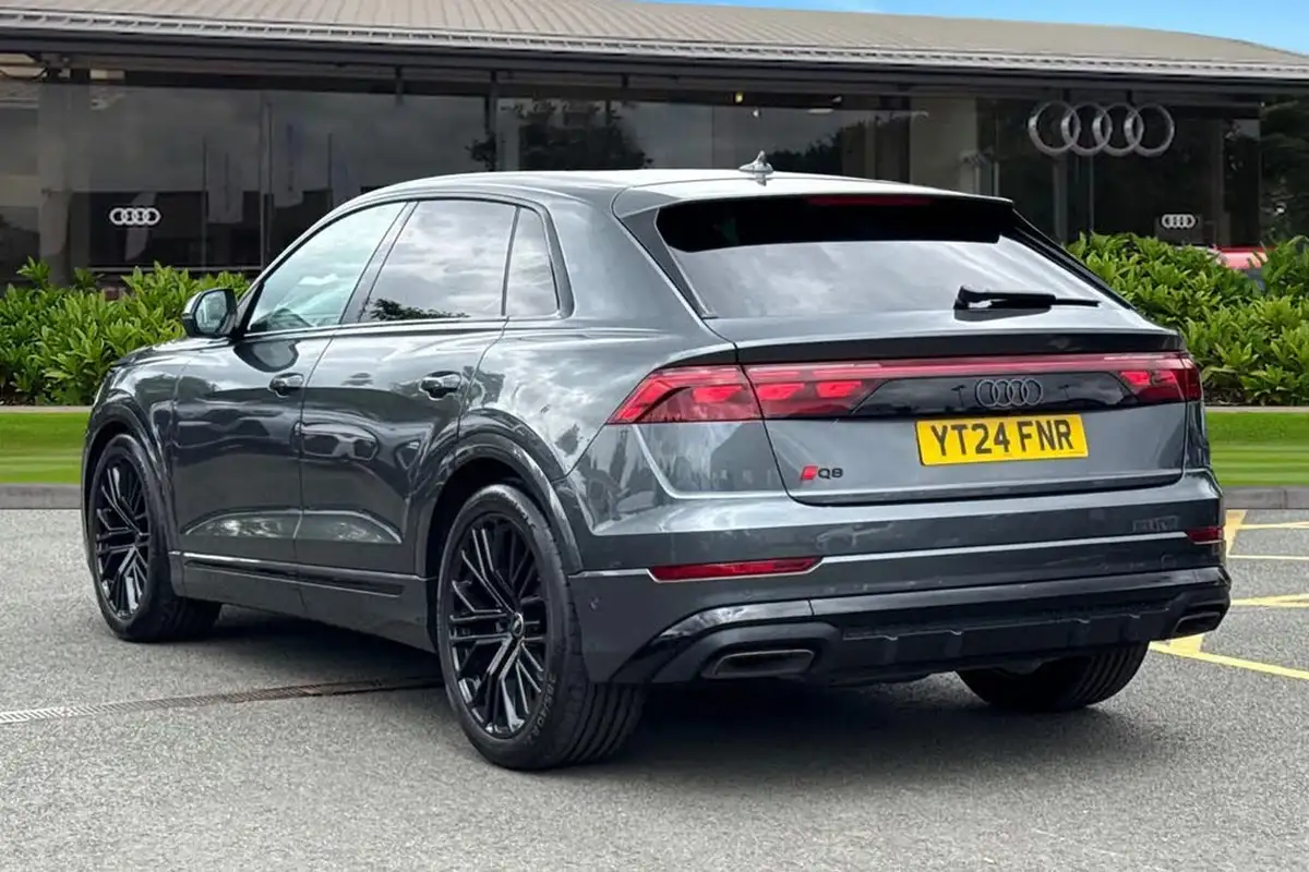 2024-audi-q8-30-55-tfsi-launch-edition-big-1