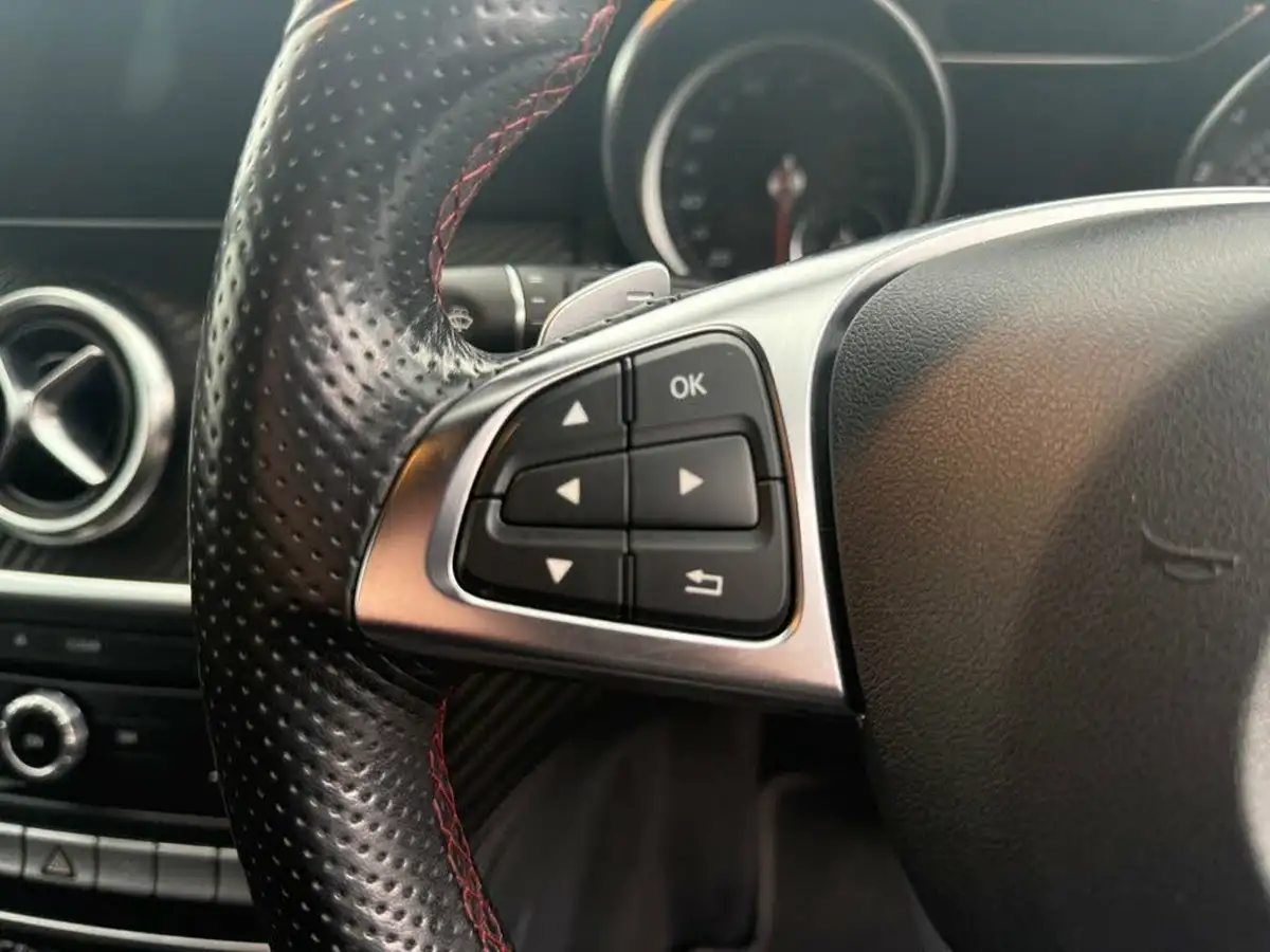 2018-mercedes-benz-a-class-16-a180-amg-line-ss-7g-dct-big-18