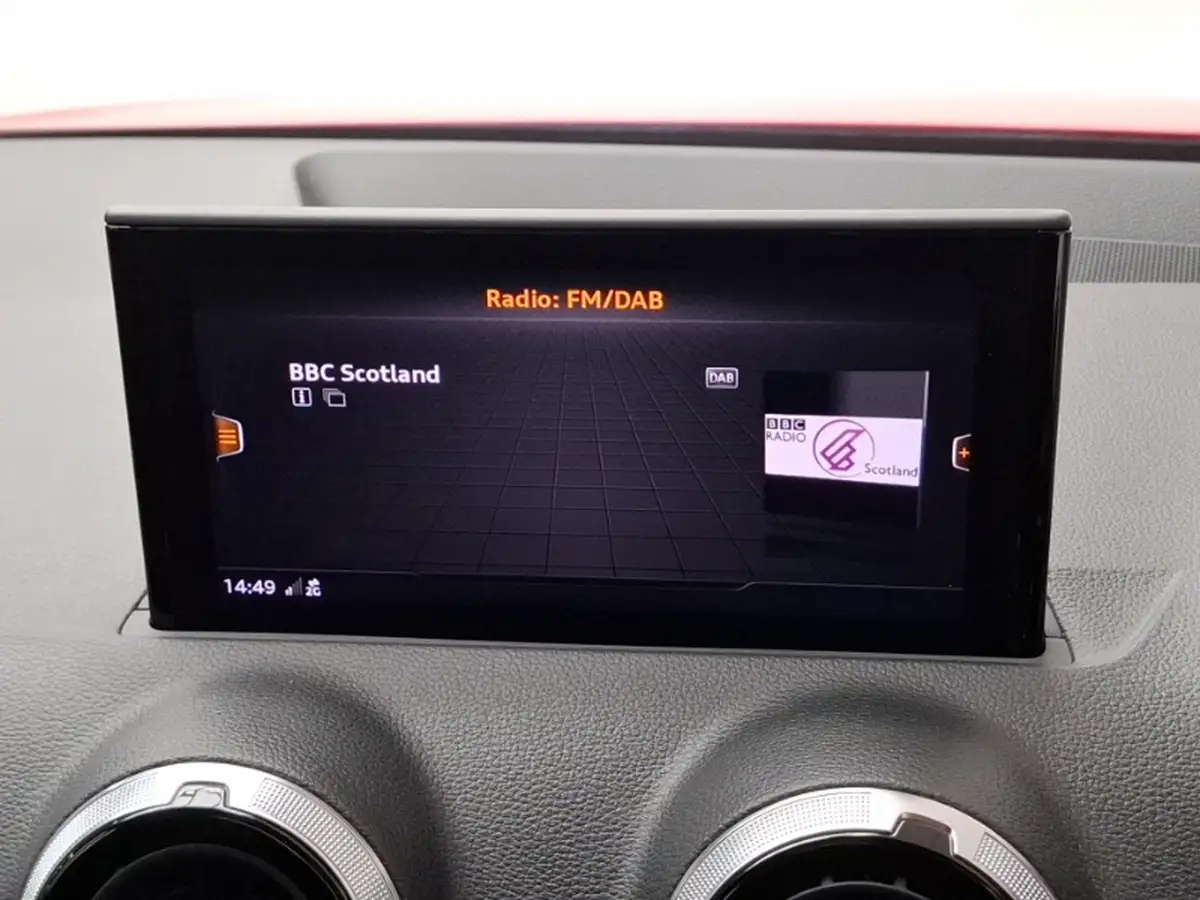 2022-audi-q2-15-35-tfsi-s-line-tronic-big-9