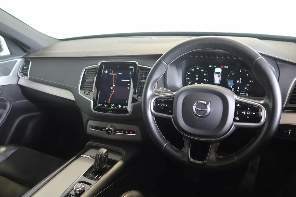 2021-volvo-xc90-20td-b5-r-design-big-4