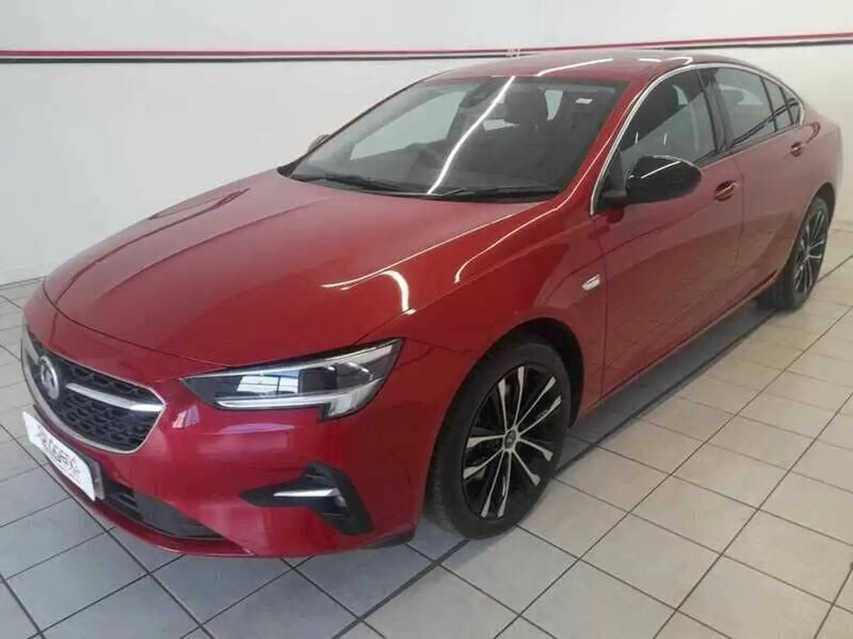 2022-vauxhall-insignia-grand-sport-15-turbo-d-design-auto-big-2