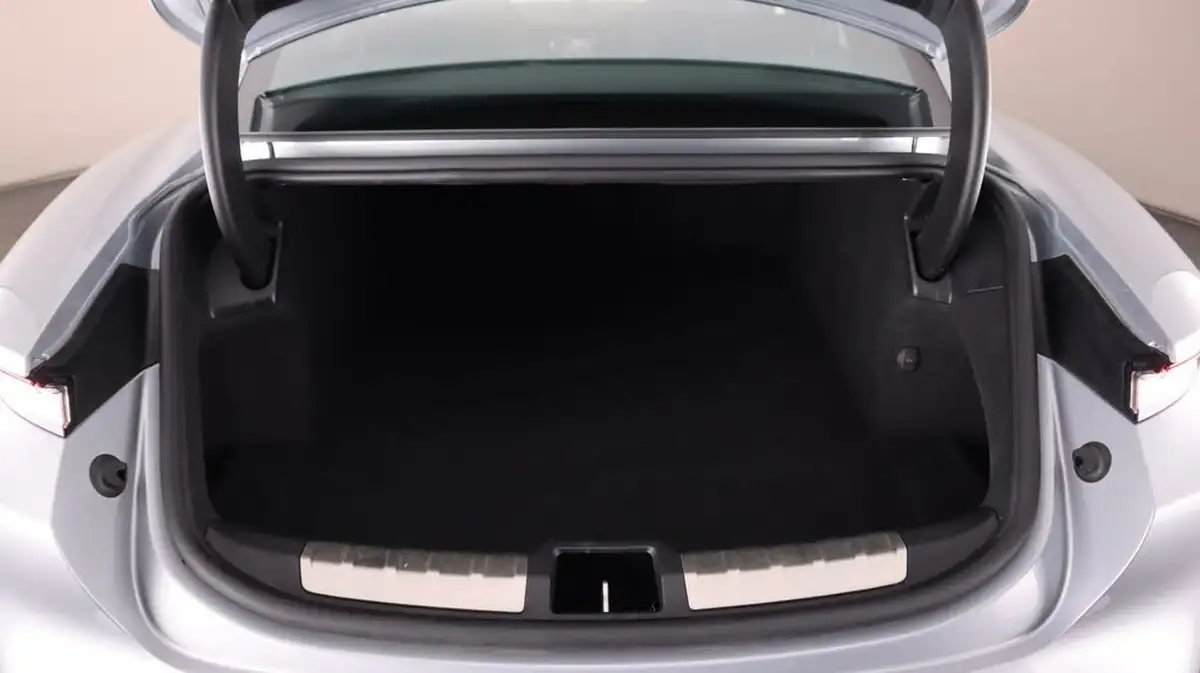 2020-porsche-taycan-e-4s-530ps-big-17