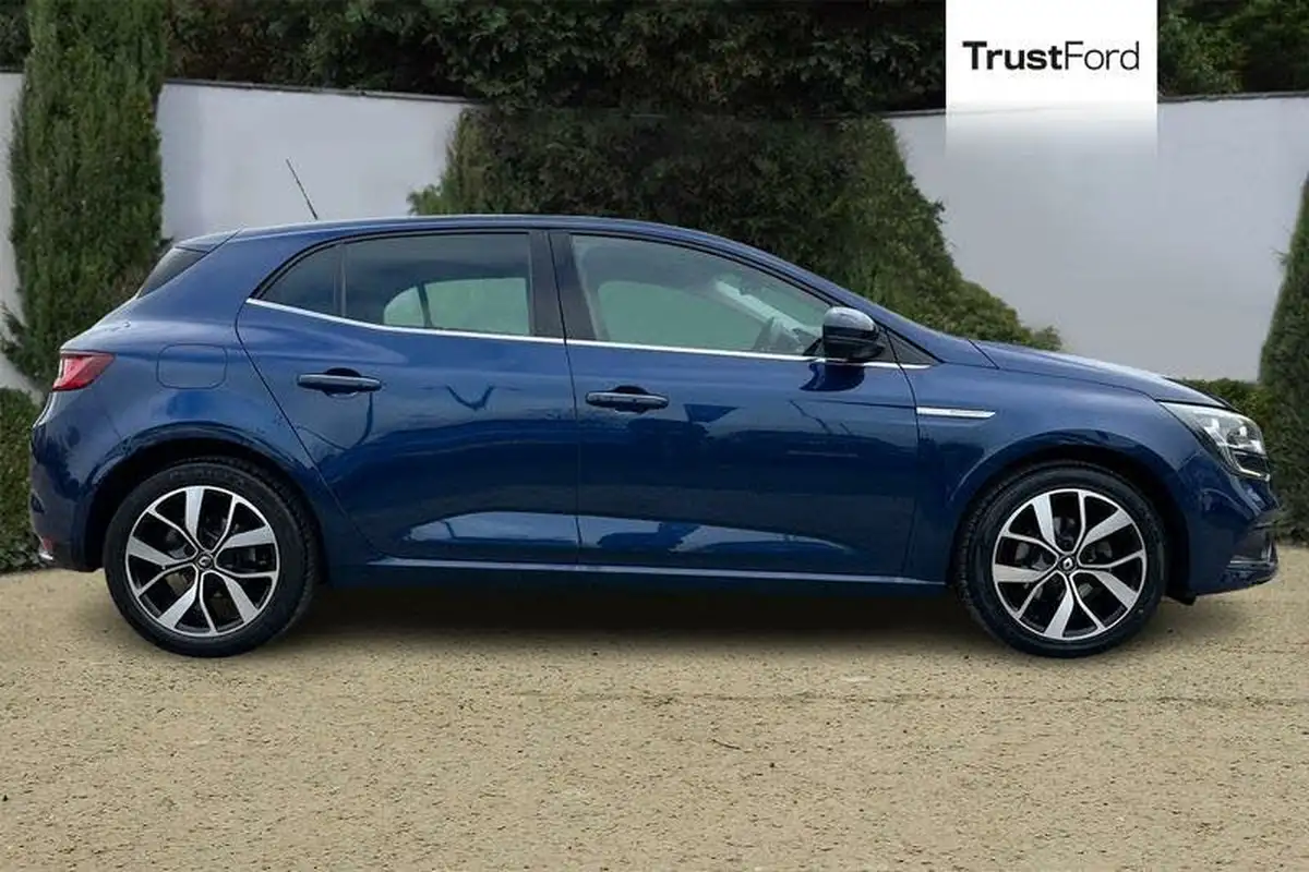 2019-renault-megane-13-tce-iconic-hatchback-edc-auto-big-2