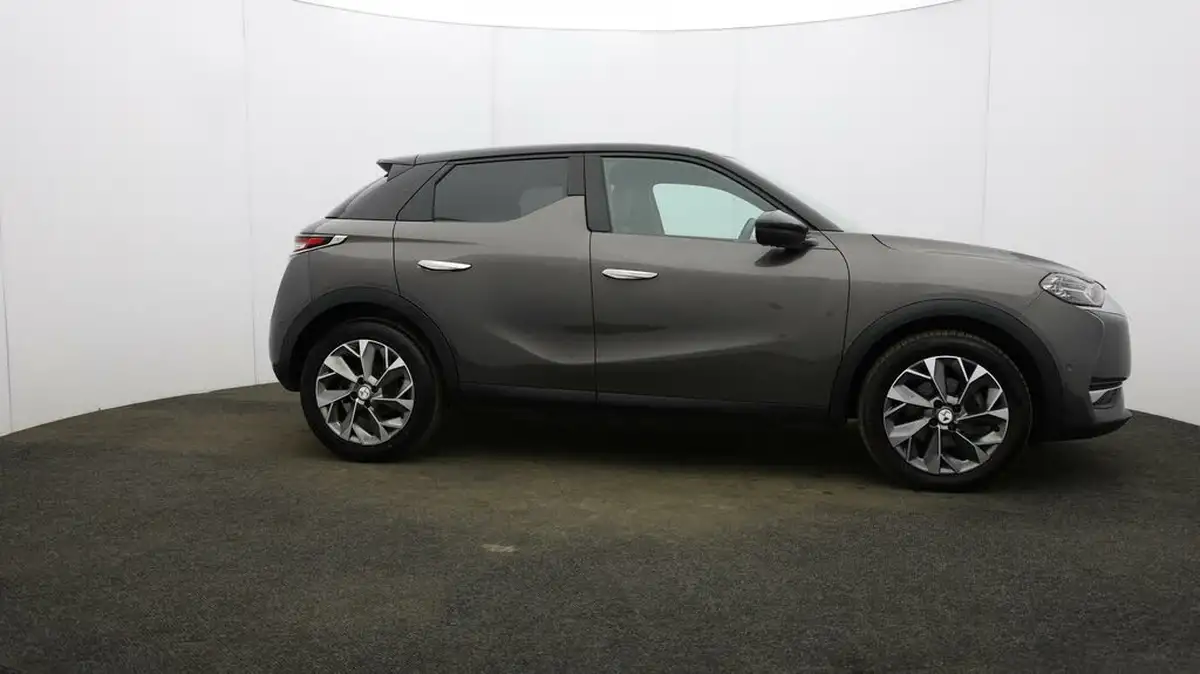 2021-ds-ds-3-crossback-e-tense-ultra-prestige-big-43