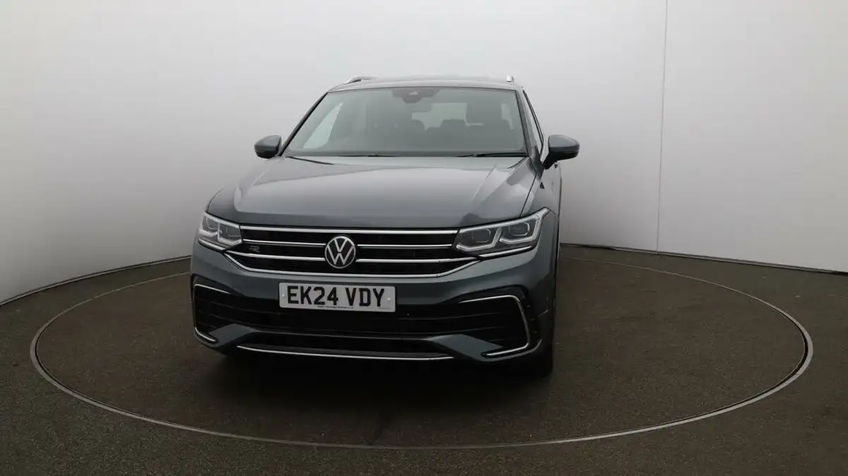 2024-volkswagen-tiguan-allspace-15-tsi-r-line-big-39