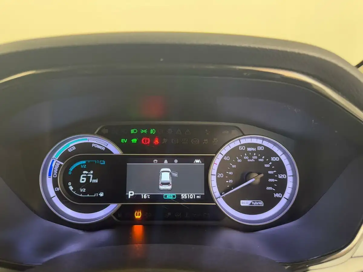 2022-kia-niro-16-gdi-2-139bhp-156kwh-big-35