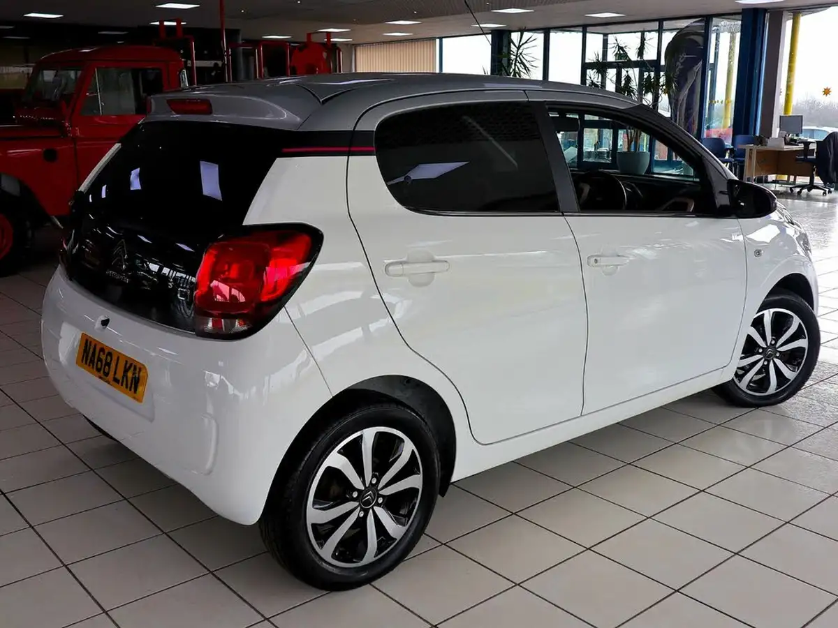 2018-citroen-c1-10-vti-elle-big-6