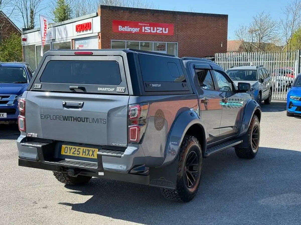 2025-isuzu-d-max-19td-arctic-trucks-at35-auto-big-11