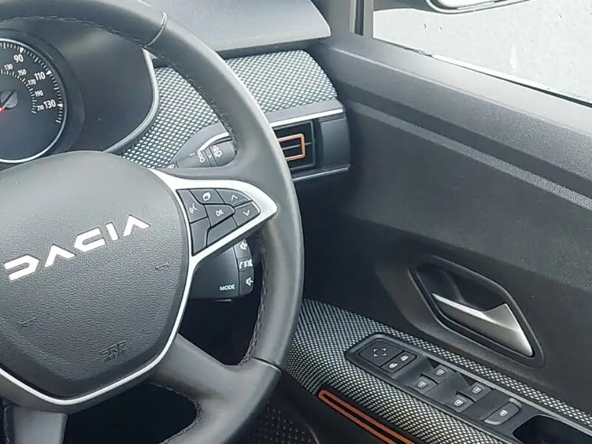 2023-dacia-sandero-stepway-10-tce-expression-90bhp-big-10