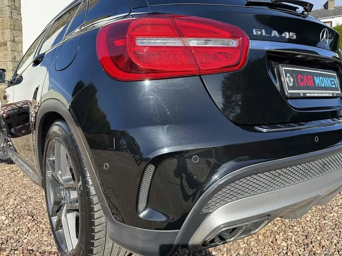 2015-mercedes-benz-gla-class-20-amg-big-45