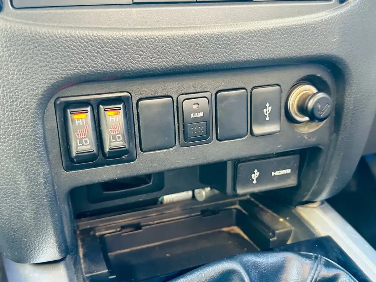 2019-mitsubishi-l200-24di-d-barbarian-eu6-big-51
