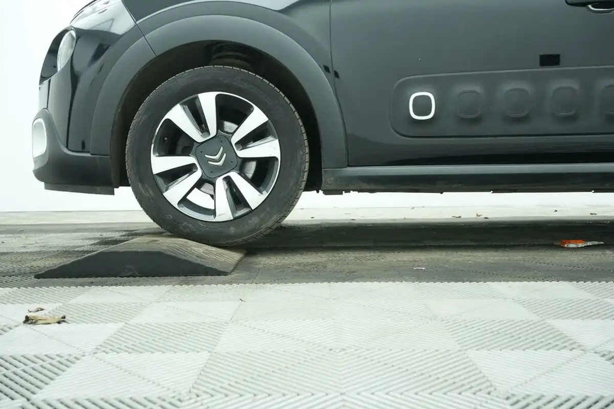 2017-citroen-c3-12-puretech-flair-82ps-big-30
