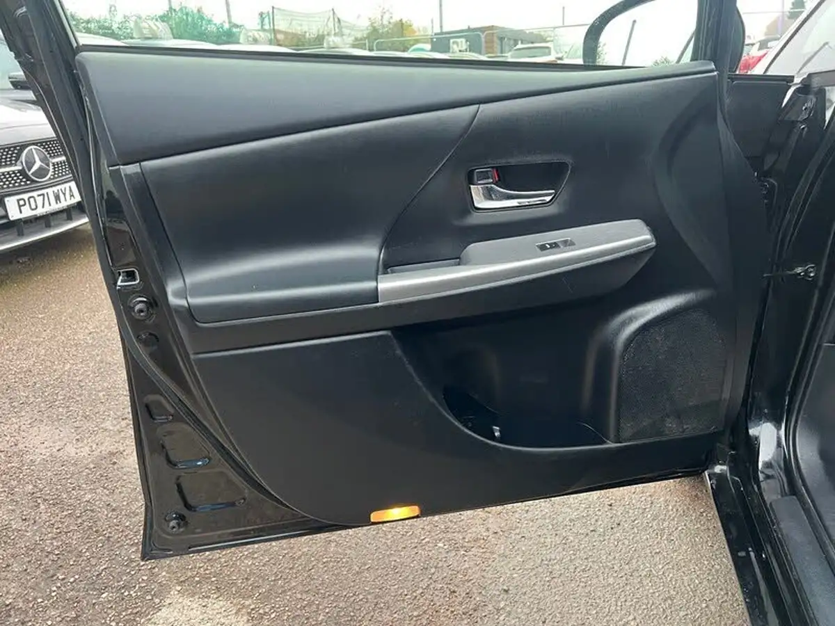 2019-toyota-prius-18-vvt-i-excel-big-34