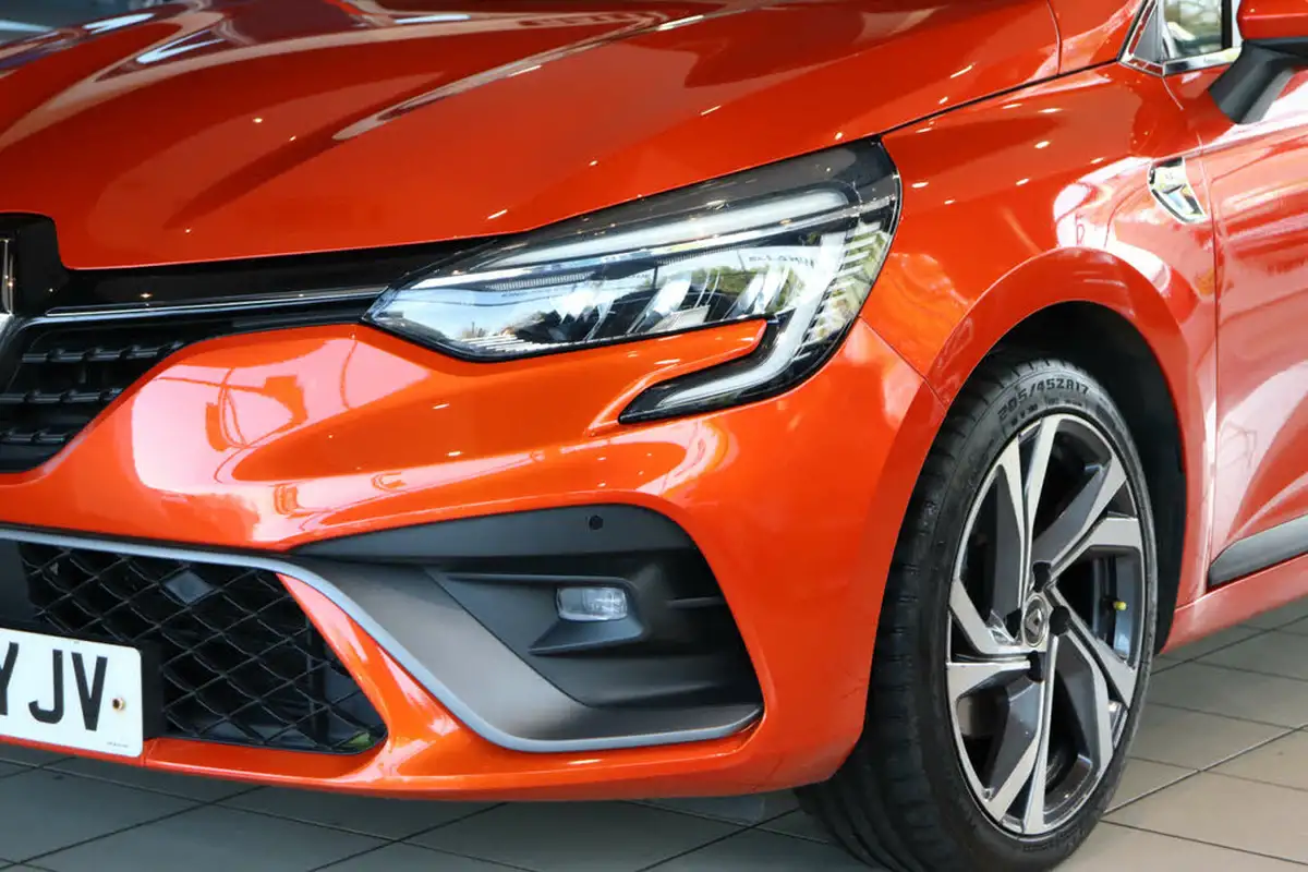 2019-renault-clio-13-tce-rs-line-big-66