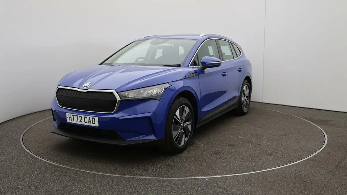 2022-skoda-enyaq-e-80-82-kwh-big-35