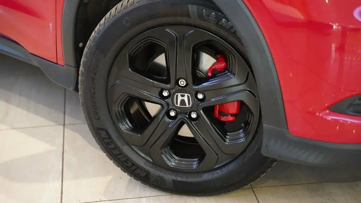 2015-honda-hr-v-15-i-vtec-se-big-2