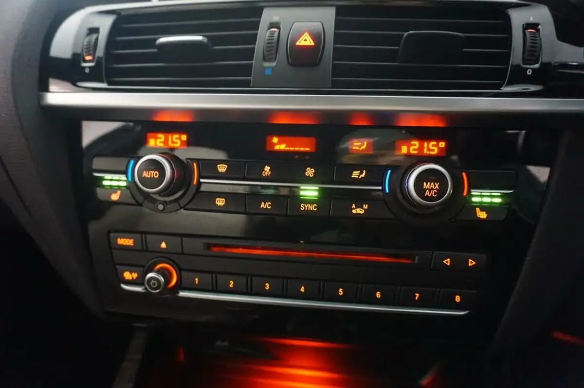 2018-bmw-x4-big-29