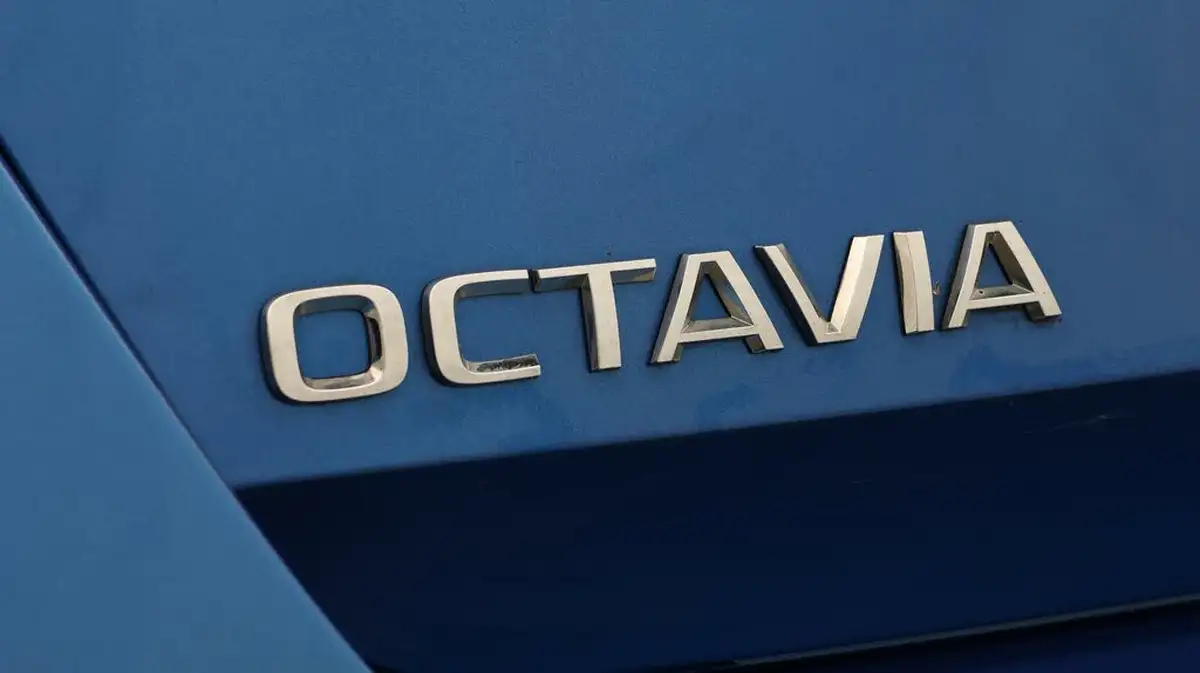 2021-skoda-octavia-15-tsi-se-l-hatchback-big-20