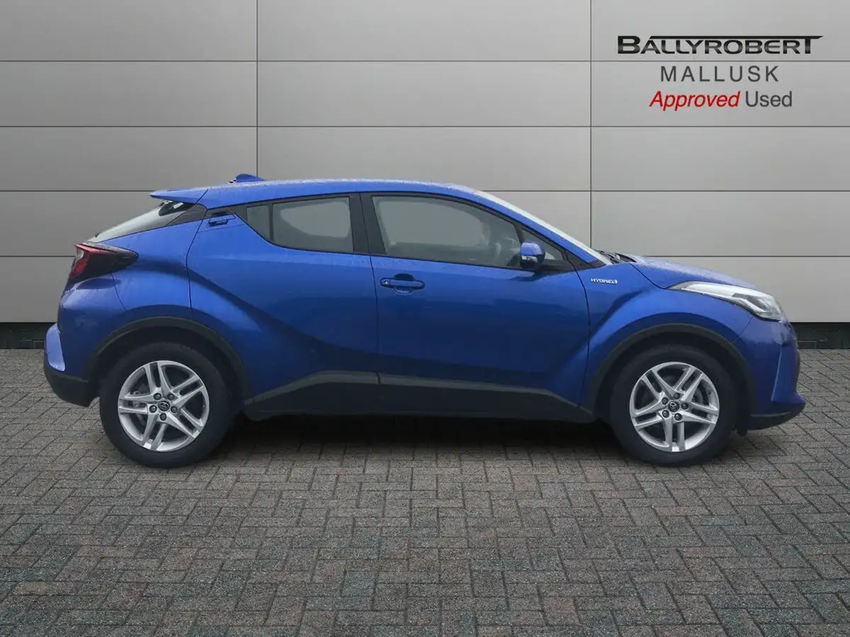 2022-toyota-c-hr-18-vvt-i-icon-big-8