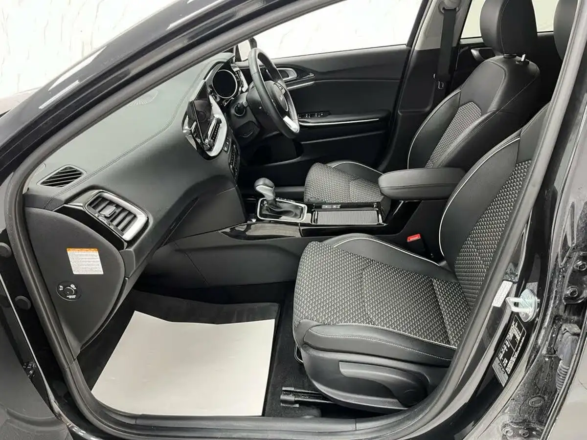 2023-kia-xceed-16-gdi-3-big-15