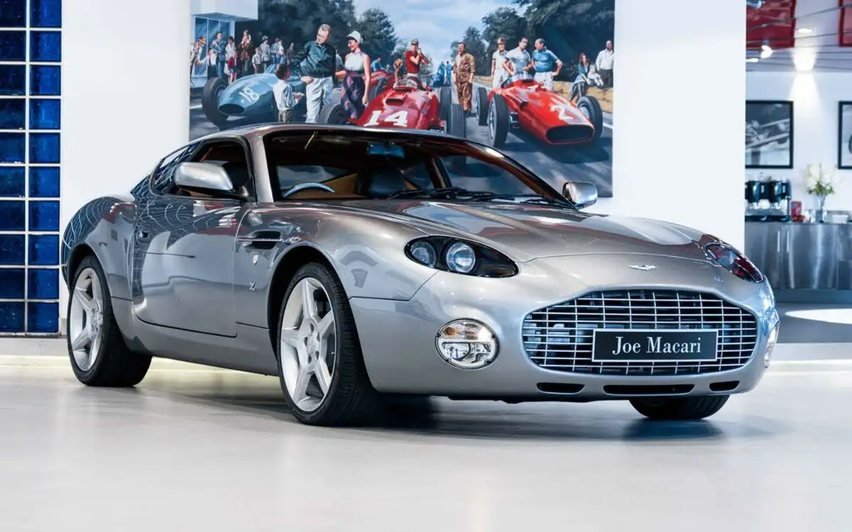 2004-aston-martin-db7-59-vantage-big-0