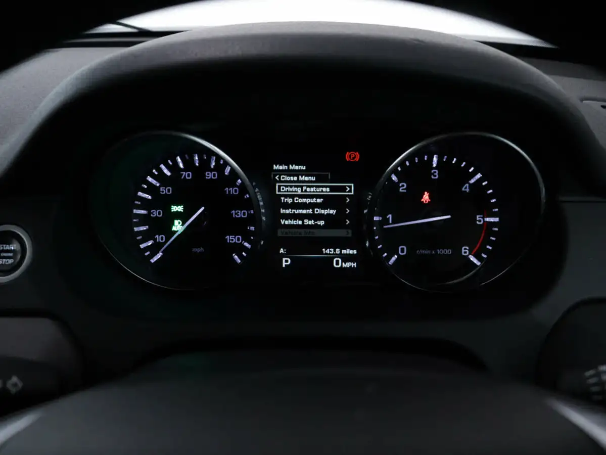 2016-land-rover-discovery-sport-20td4-hse-black-awd-ss-big-12