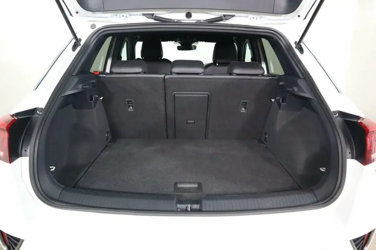 2021-volkswagen-t-roc-20-tsi-r-big-49