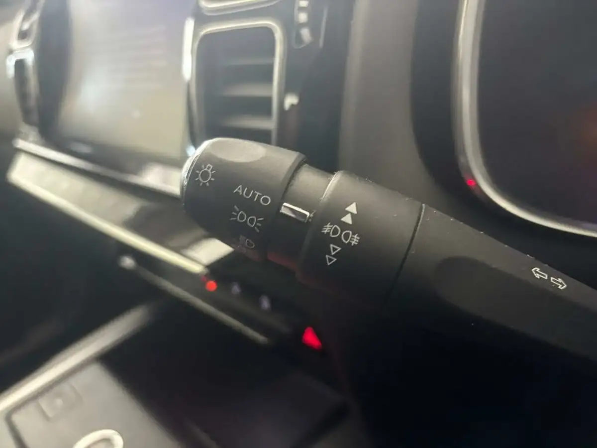 2021-citroen-c5-aircross-12-puretech-shine-big-24