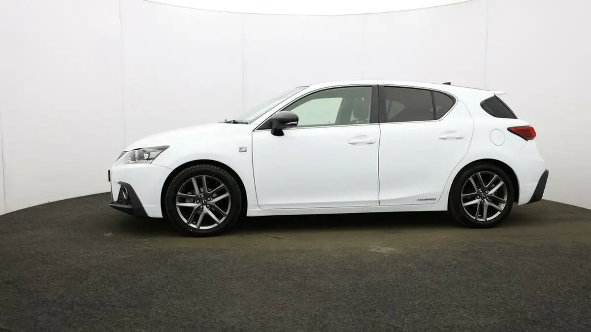 2019-lexus-ct-200h-18-f-sport-big-66