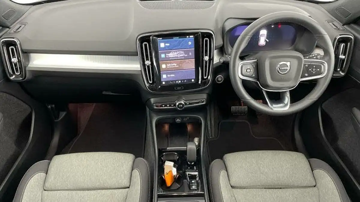 2024-volvo-xc40-20-b4-plus-big-7