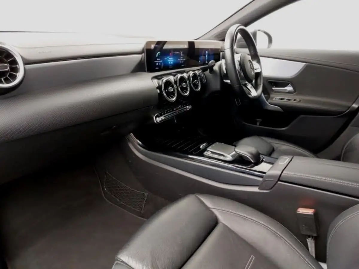 2020-mercedes-benz-cla-13-cla-180-amg-line-coupe-4d-big-4