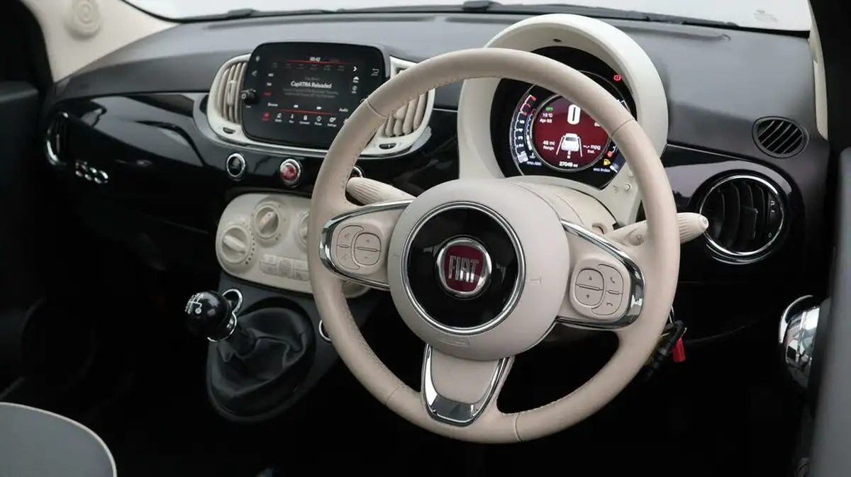 2019-fiat-500-12-lounge-ss-big-9