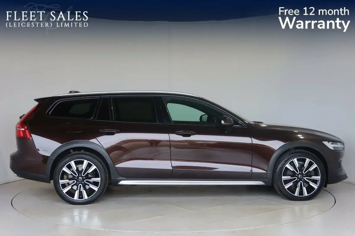 2021-volvo-v60-20td-b4-cross-country-big-1