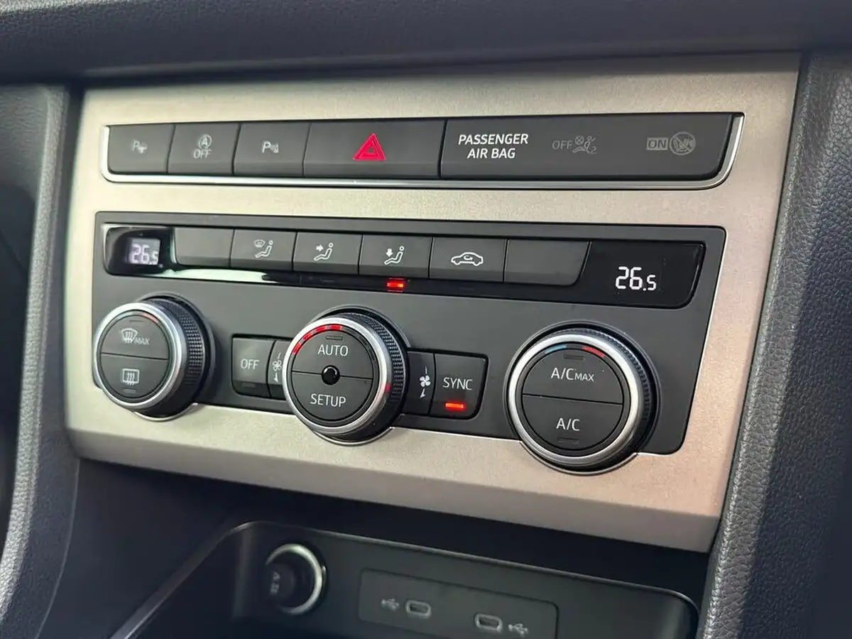 2024-seat-ateca-15-ecotsi-xperience-dsg-big-11