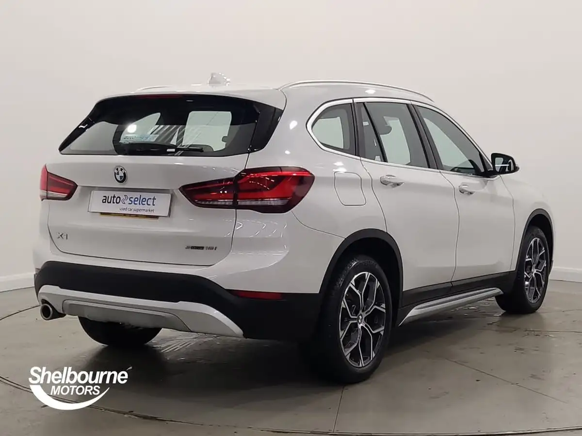 2021-bmw-x1-15-sdrive18i-xline-big-12