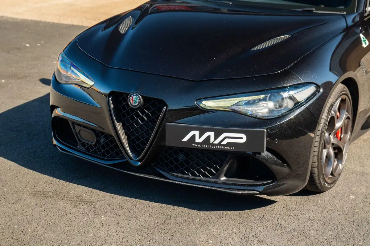 2020-alfa-romeo-giulia-29-biturbo-quadrifoglio-ss-big-26