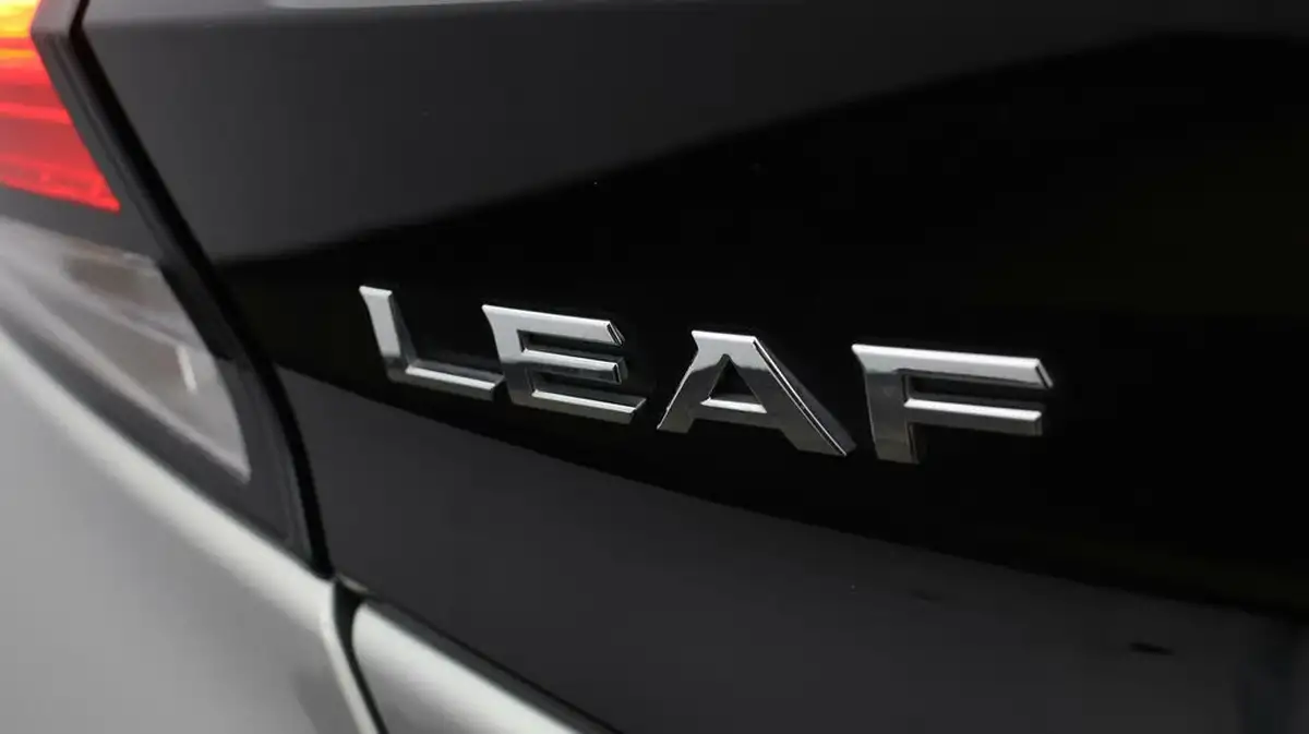 2021-nissan-leaf-e-e-n-connecta-big-20
