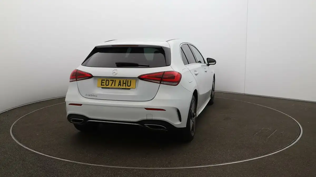 2021-mercedes-benz-a-class-13-a250e-amg-line-hatchback-5d-big-47