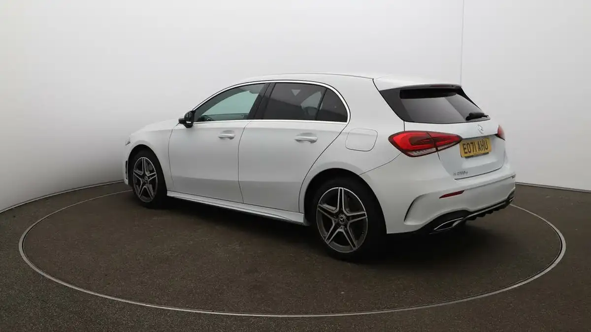 2021-mercedes-benz-a-class-13-a250e-amg-line-hatchback-5d-big-5
