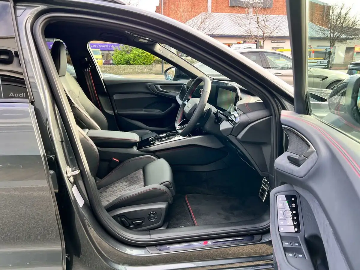 2025-audi-a5-20-tdi-edition-1-avant-big-12