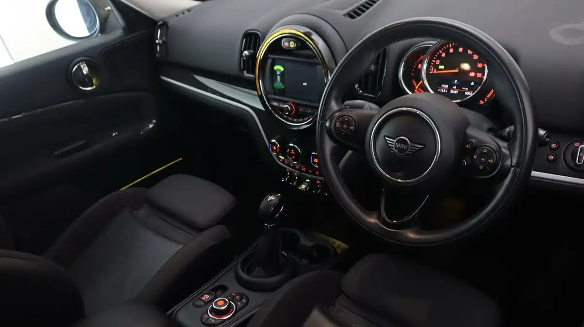 2018-mini-countryman-15-cooper-s-e-phev-ss-big-9