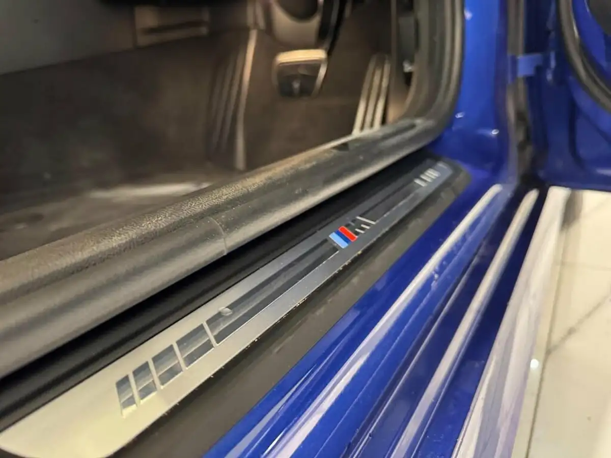 2020-bmw-3-series-20-330e-m-sport-saloon-4d-big-39
