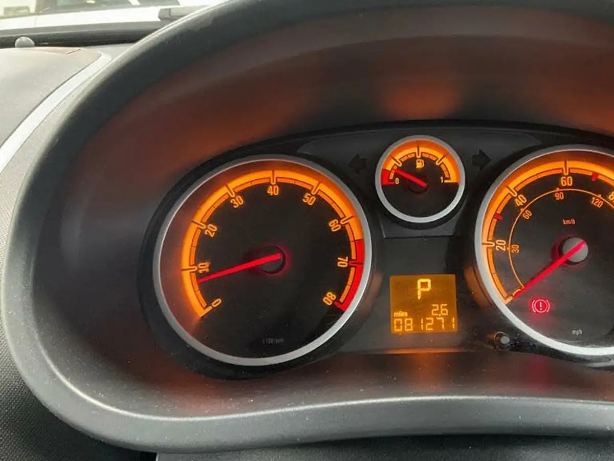 2008-vauxhall-corsa-14-club-ac-hatchback-5d-auto-big-18