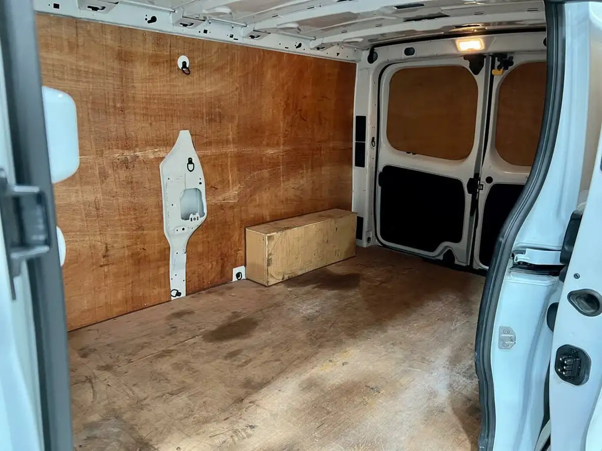 2021-renault-trafic-20dci-ll30-energy-120-business-panel-big-28